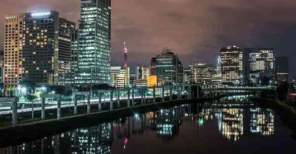 飞鸟智能机器人：改写未来的助手