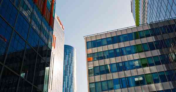 智能机器人拔白头发机的行业文章