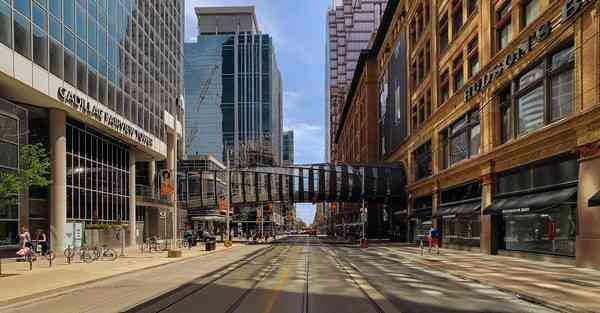 智能机器人读古诗，朗读机器人APP