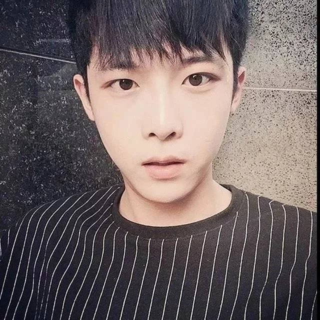逄瑗翔宁