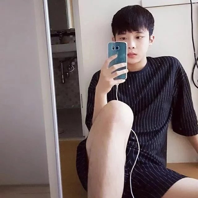 邹凝谦士