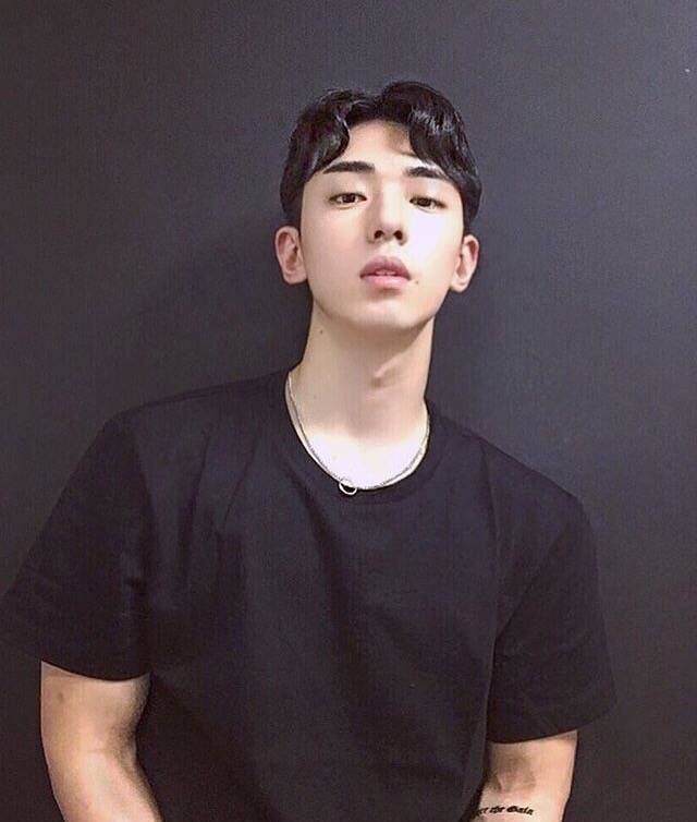 荀爱珠薇