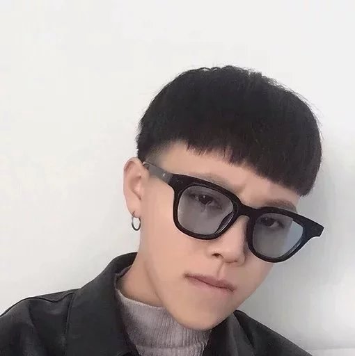 何明萱恒