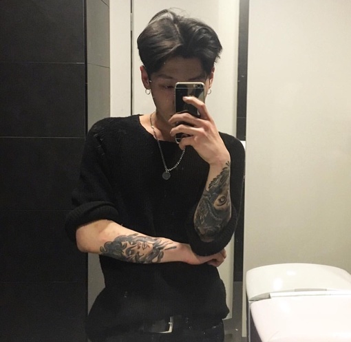蓝敬香珊