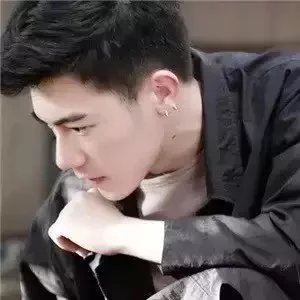 太叔珊翔剑